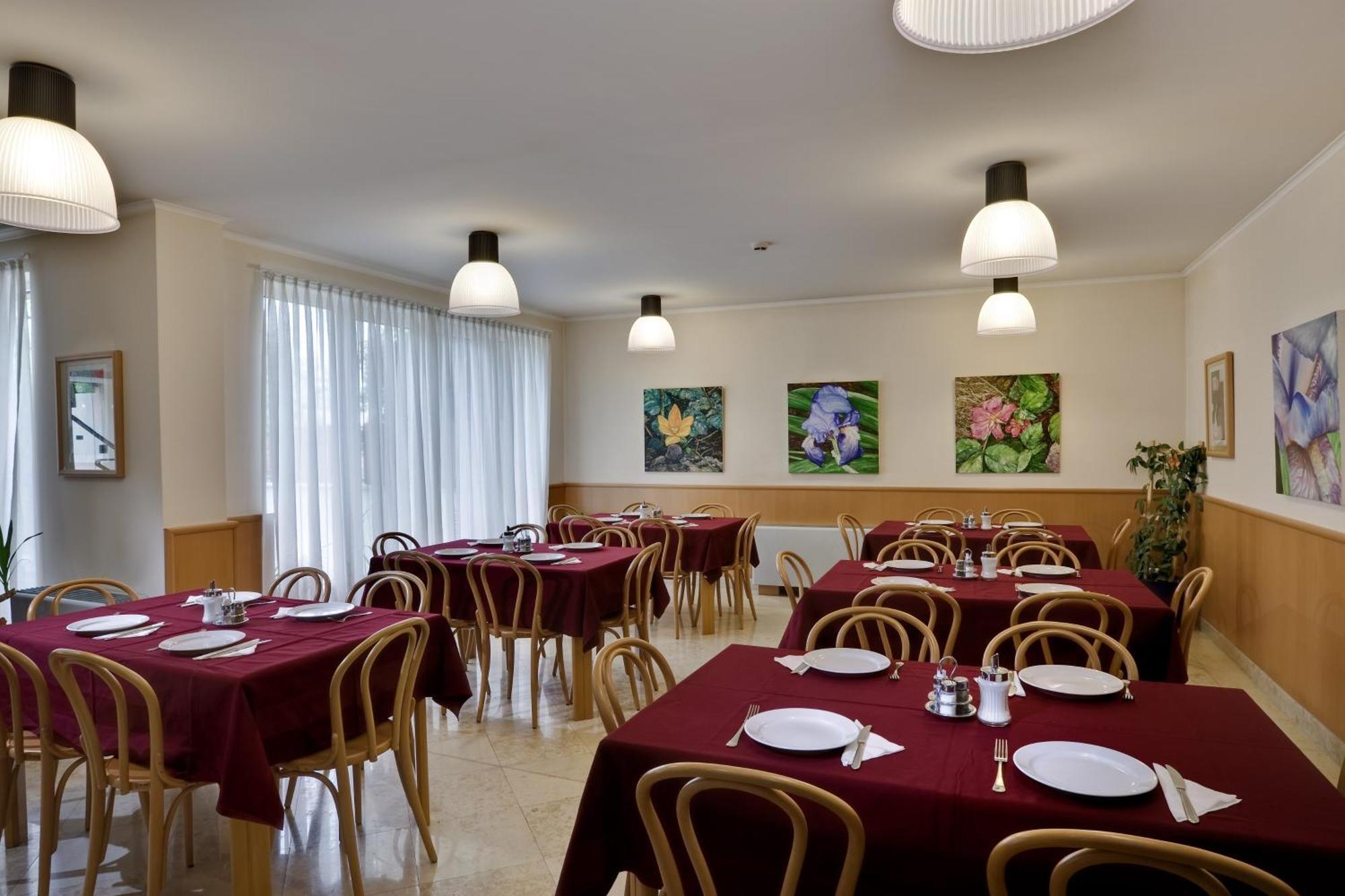 Jagello Business Hotel — Fotos 1